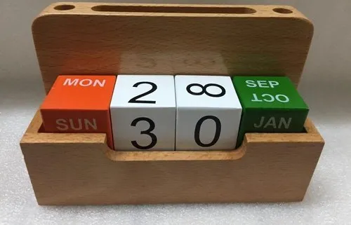 DW-5202FLAG Wooden Table Top Calendar