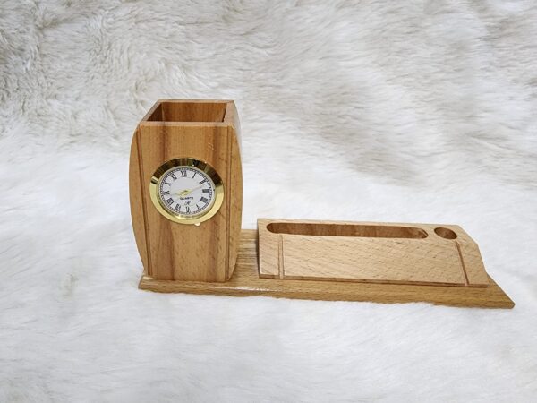 Wooden Table Pen Stand: DW 2053