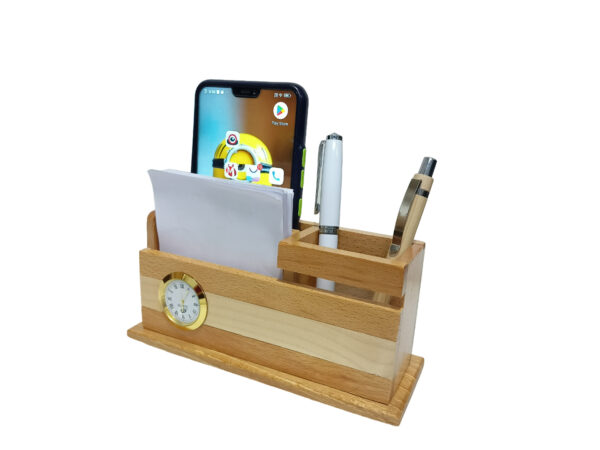 DW 2051 wooden pen stand with name engraved