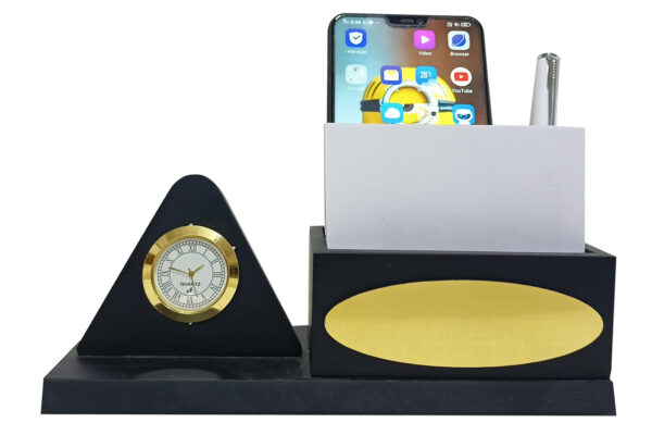 DW-6021 Triangle Black Wooden Pen Stand