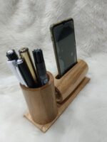 Wooden Pen Stand With Mobile Sound Amplifier: DW 7005