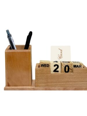 Natural Wooden Pen Stand: DW 5204