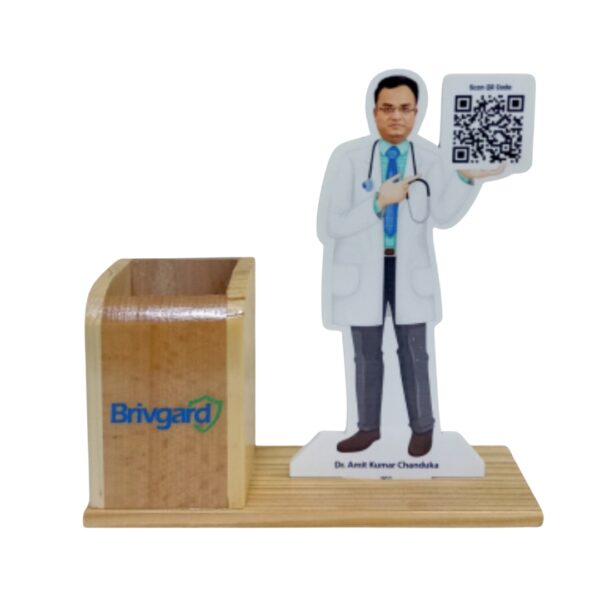 Wooden Caricature Stand