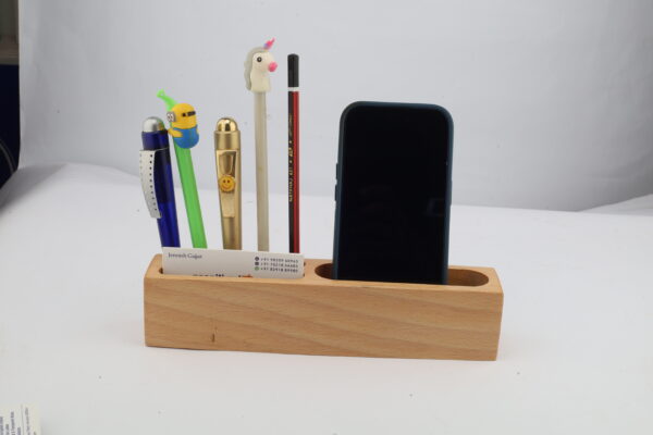 Natural Wooden Pen Stand: DW 5157